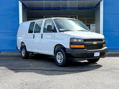 New 2025 Chevrolet Express 2500