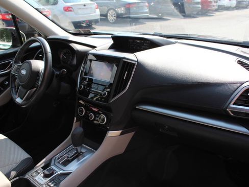 Used 2020 Subaru Forester Premium AWD/4WD image 18