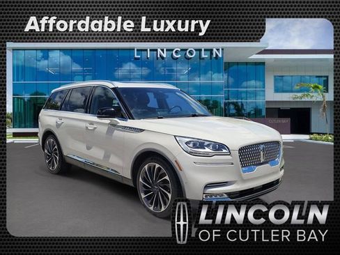 Certified 2020 Lincoln Aviator Reserve w/ Equipment Group 202A AWD/4WD image 1