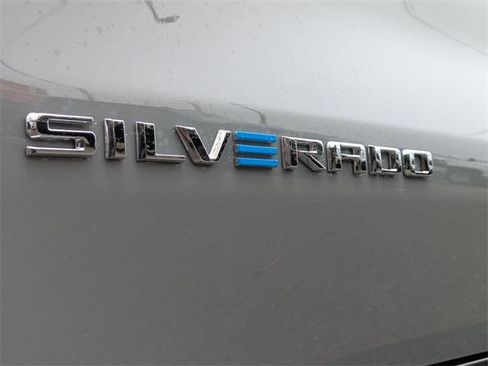New 2025 Chevrolet Silverado EV RST image 34