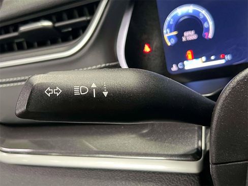 Used 2023 Jeep Grand Cherokee Laredo image 25