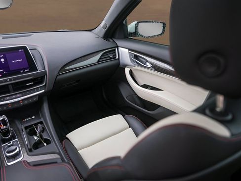 Used 2022 Cadillac CT5 V w/ Premium Package image 30