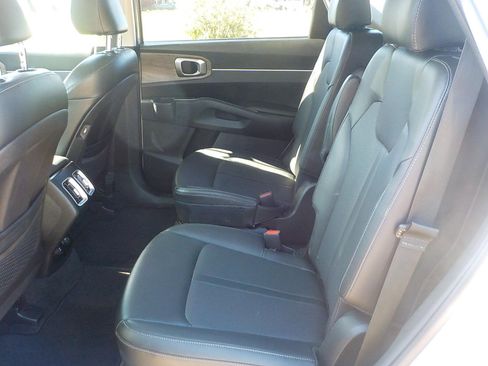 Used 2021 Kia Sorento EX w/ EX AWD X-Line Package image 13