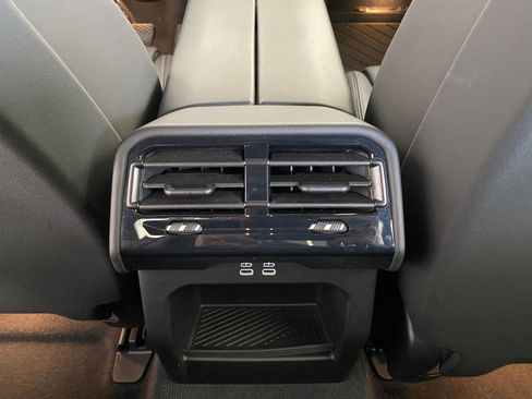 Certified 2024 BMW 530i xDrive w/ Premium Package image 29