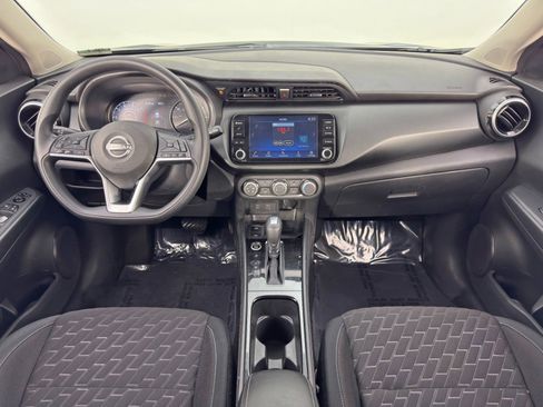 Used 2023 Nissan Kicks SV image 11