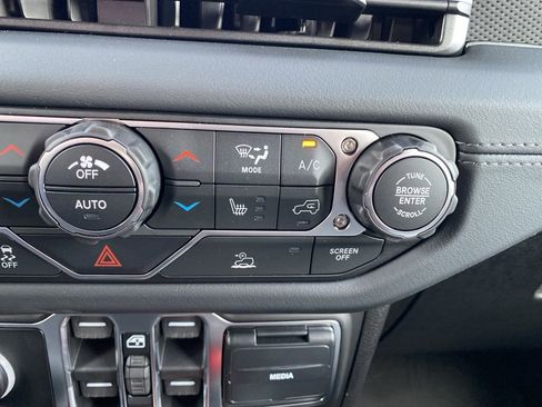 New 2026 Jeep Wrangler Unlimited Rubicon image 26