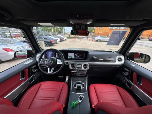 Used 2024 Mercedes-Benz G 550 image 35
