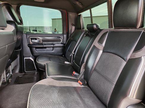 Used 2022 RAM 2500 Laramie w/ Night Edition image 10