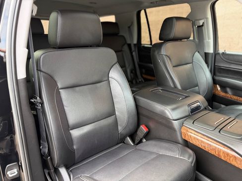 Used 2018 Chevrolet Tahoe Premier AWD/4WD image 19