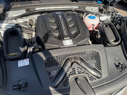 Used 2018 Porsche Macan S AWD/4WD image 29