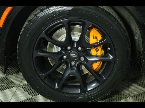 Used 2023 Dodge Durango R/T w/ Hemi Orange Plus Package AWD/4WD image 15