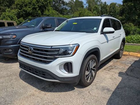 Used 2024 Volkswagen Atlas SE FWD image 3