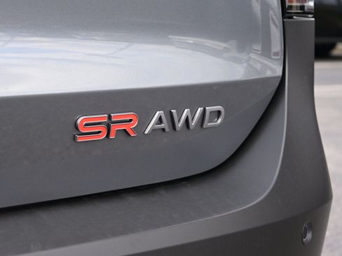 New 2026 Nissan Kicks SR w/ Cold Weather Package image 10