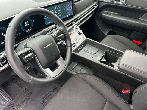 Certified 2026 Hyundai Santa Fe SE FWD image 10
