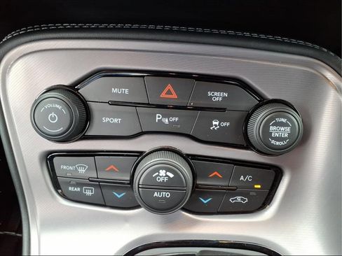 Used 2023 Dodge Challenger SXT w/ Plus Package image 18