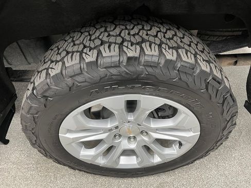 Used 2022 Chevrolet Silverado 1500 LTZ AWD/4WD image 16