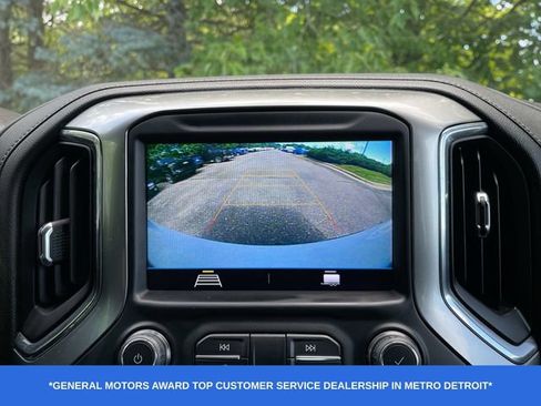 Used 2022 Chevrolet Silverado 1500 RST AWD/4WD image 15