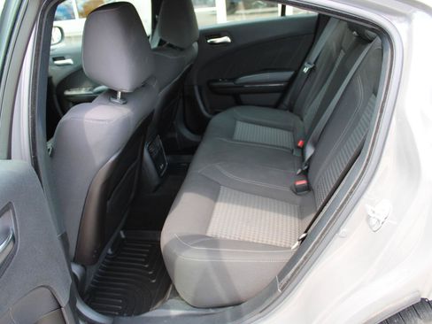 Used 2019 Dodge Charger SXT w/ Blacktop Package AWD/4WD image 27