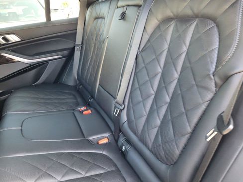 Used 2026 BMW X5 xDrive40i w/ M Sport Package AWD/4WD image 16