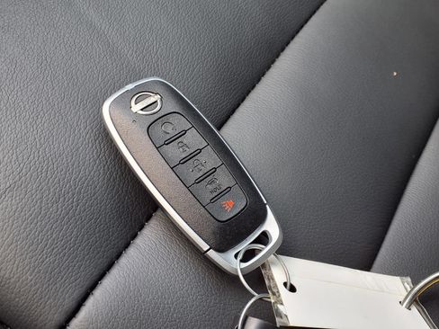Used 2023 Nissan Rogue SL w/ SL Premium Package FWD image 27