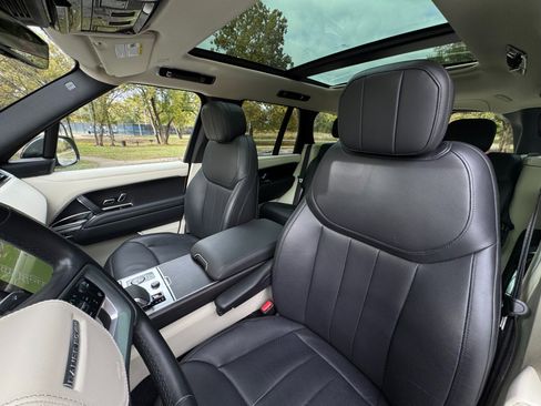 Used 2022 Land Rover Range Rover SE image 11