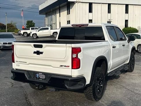 Certified 2023 Chevrolet Silverado 1500 ZR2 w/ Technology Package AWD/4WD image 13