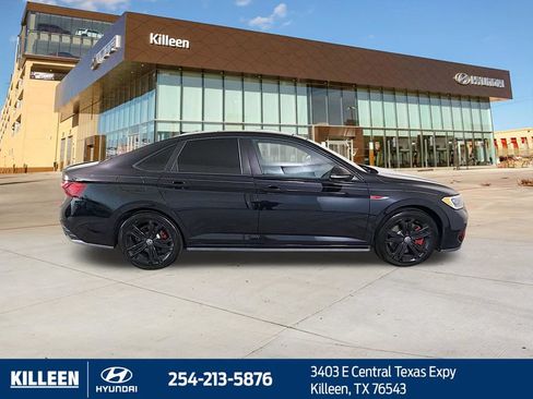 Used 2022 Volkswagen Jetta GLI Autobahn FWD image 8