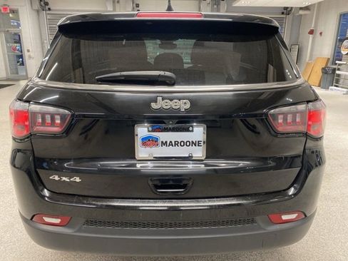 Used 2023 Jeep Compass Sport image 6
