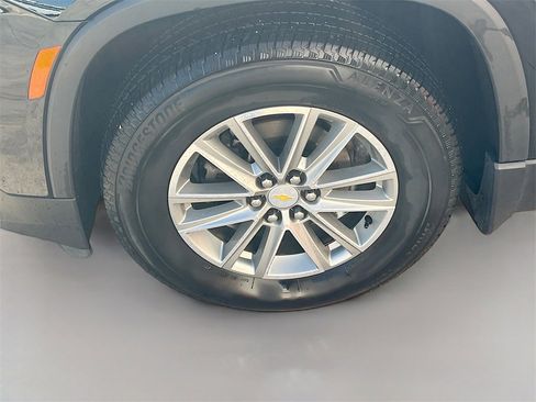Used 2023 Chevrolet Traverse LT w/ LPO, Floor Liner Package image 33