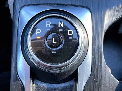 Used 2024 Ford Escape Platinum image 34