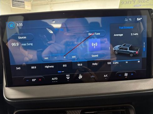 New 2025 Ford Maverick XL w/ Equipment Group 102A image 23