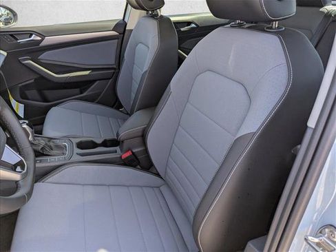 New 2026 Volkswagen Jetta SE FWD image 23