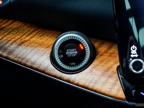 Used 2022 Jeep Grand Wagoneer Series II w/ Convenience Group III image 24