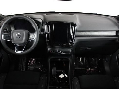 Certified 2023 Volvo C40 P8 Recharge Plus AWD/4WD image 7