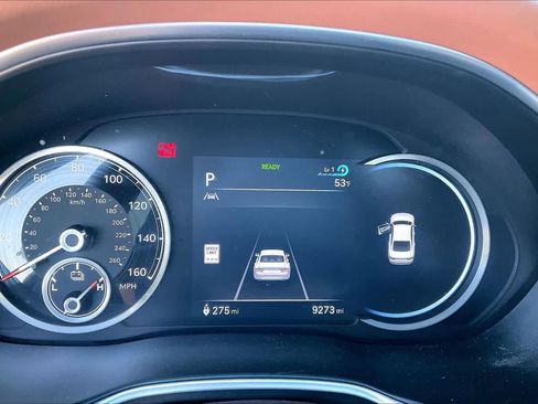 Used 2024 Genesis G80 image 22