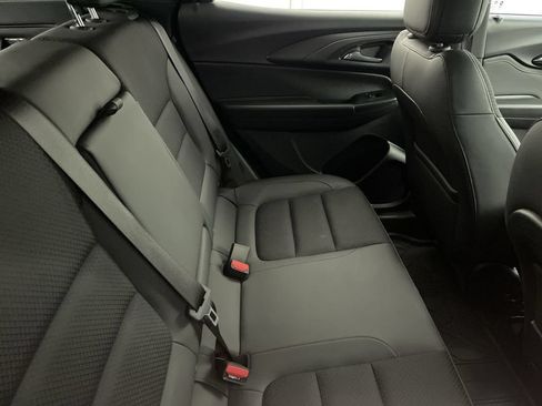 Used 2023 Chevrolet TrailBlazer RS w/ Sun and Liftgate Package FWD image 11