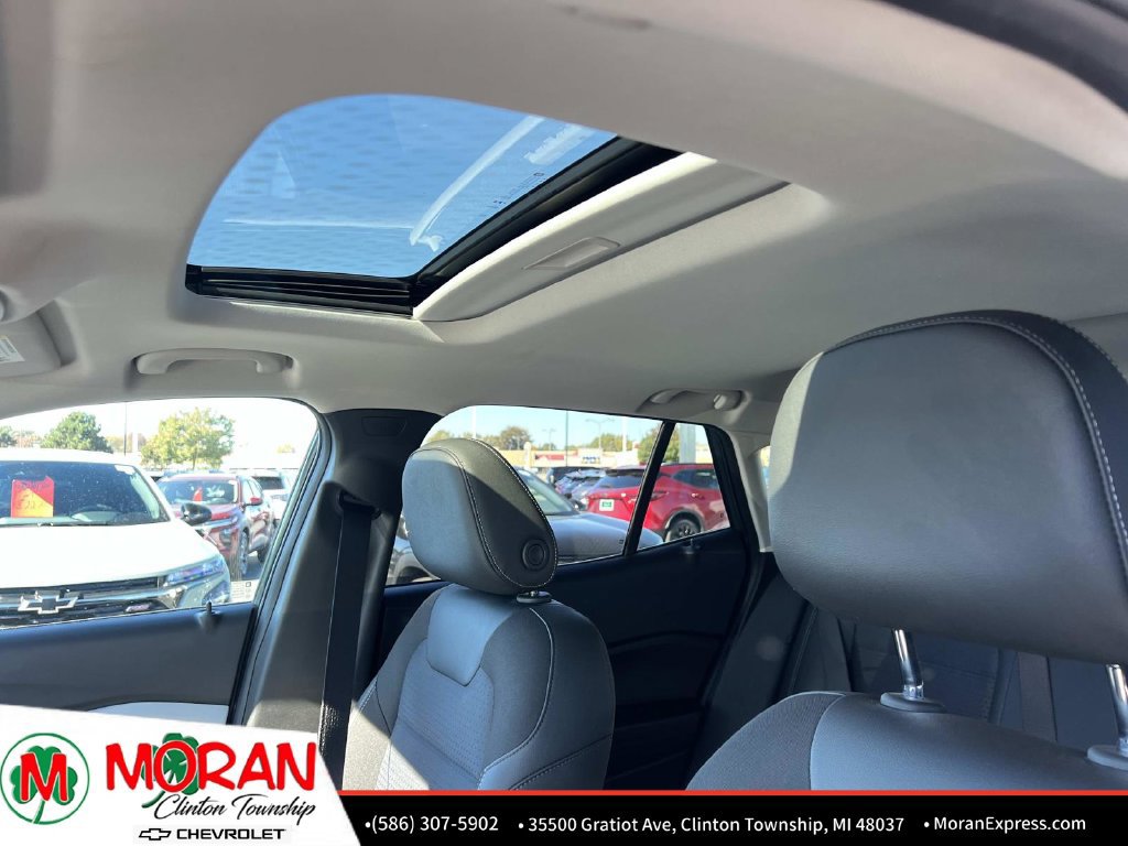Certified 2025 Chevrolet Trax LT w/ Sunroof Package FWD image 20