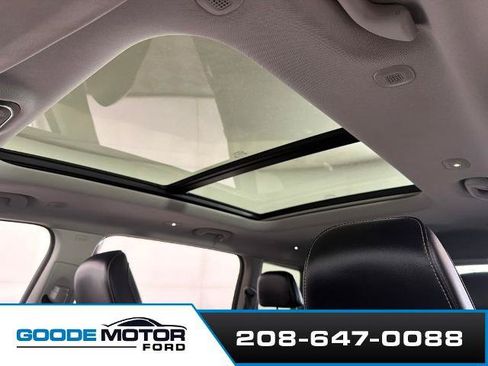 Used 2021 Jeep Grand Cherokee L Limited AWD/4WD image 18