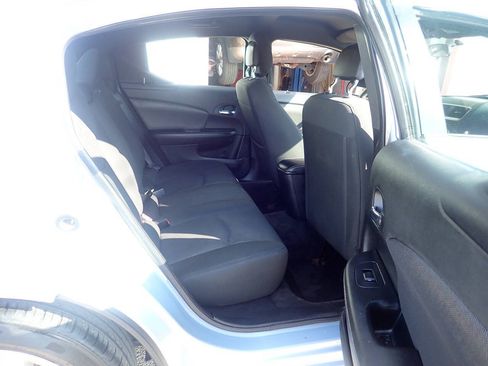 Used 2013 Dodge Avenger SE FWD image 25