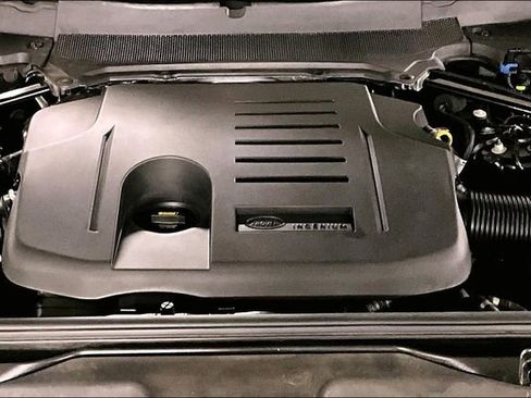 Certified 2023 Land Rover Discovery HSE R-Dynamic image 9