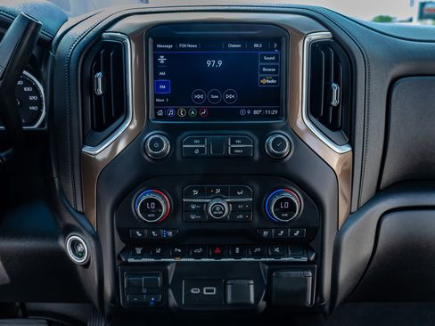Used 2021 Chevrolet Silverado 3500 High Country AWD/4WD image 24