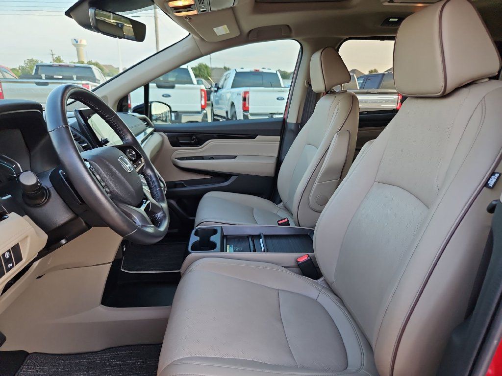 Used 2023 Honda Odyssey Elite image 9