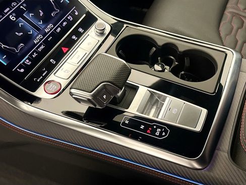 Used 2024 Audi RS Q8 AWD/4WD image 17