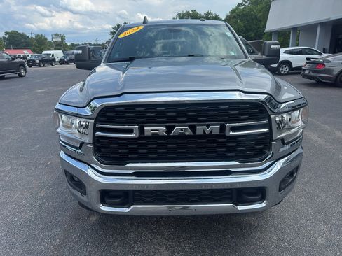 Used 2024 RAM 2500 Big Horn AWD/4WD image 4