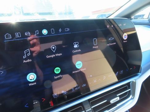 Used 2025 Chevrolet Equinox EV LT w/ Convenience Package II image 20