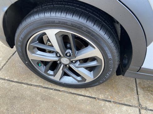 Used 2020 Hyundai Kona Limited image 30