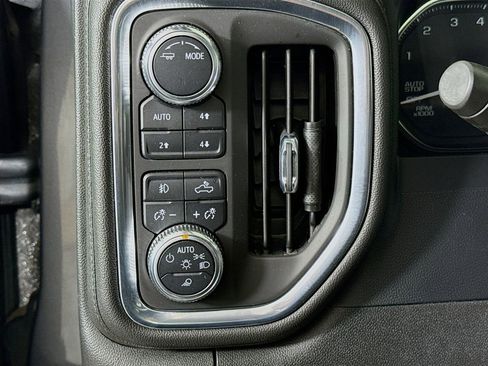 Used 2022 GMC Sierra 1500 SLT image 10