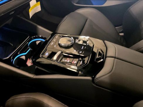 New 2026 BMW i5 M60 w/ Dynamic Handling Package AWD/4WD image 7