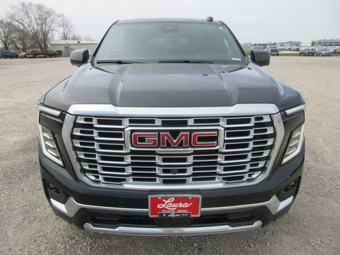 New 2026 GMC Yukon Denali w/ Denali Reserve Package image 10