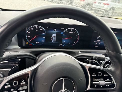 Used 2022 Mercedes-Benz A 220 4MATIC image 30
